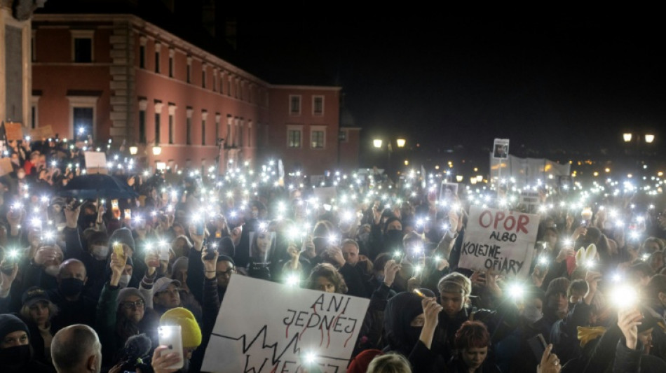 Polish doctors jailed for denying woman abortion