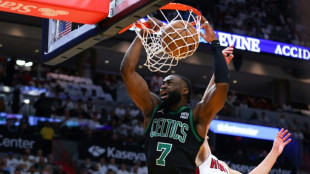 Celtics beat the Heat to regain control, Thunder roll to 3-0 lead