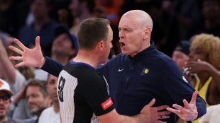 NBA fines Pacers coach Carlisle $35,000 for criticizing refs