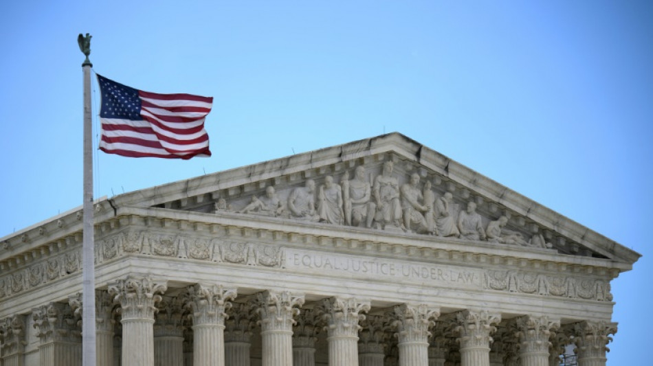 Suprema Corte dos EUA limita poder de ju&iacute;zes para bloquear decis&otilde;es de Trump