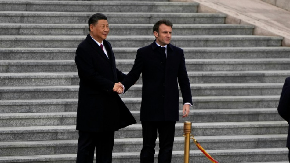 Macron dit &agrave; Xi "compter" sur lui pour "ramener la Russie &agrave; la raison"