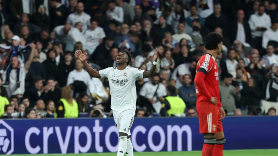 La UEFA sanciona al Real Madrid tras el saludo nazi de un aficionado