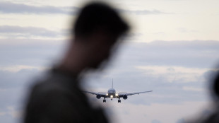 Allarme esplosivi vicino a base della Raf, in campo antiterrorismo Gb