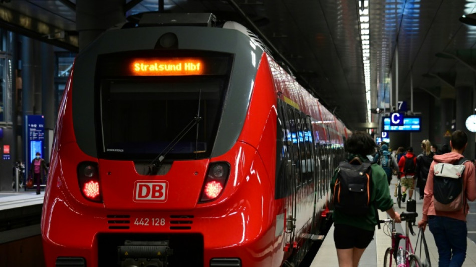 Kundgebungen f&uuml;r ausreichende Finanzierung des &Ouml;PNV in mehreren St&auml;dten 