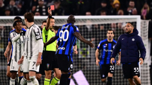 Mais de 170 torcedores da Juventus s&atilde;o proibidos de entrar em est&aacute;dios ap&oacute;s gritos racistas contra Lukaku 