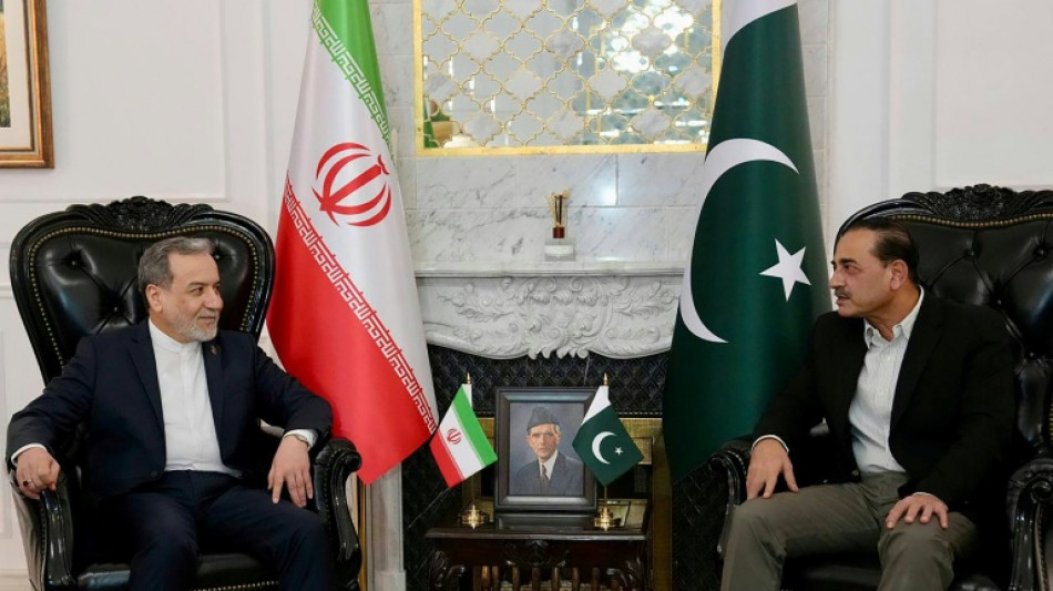 Les &eacute;missaires am&eacute;ricains attendus au Pakistan, sans garantie de rencontre avec le n&eacute;gociateur iranien