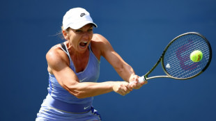 Ex-n&uacute;mero 1 do mundo Simona Halep anuncia aposentadoria do t&ecirc;nis