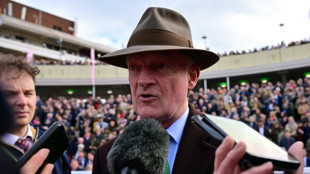 Mullins lands Scottish National to close in on British champion trainer title