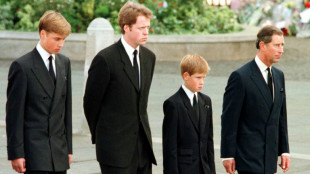 Buckingham desmiente las acusaciones del hermano de la princesa Diana contra Carlos III