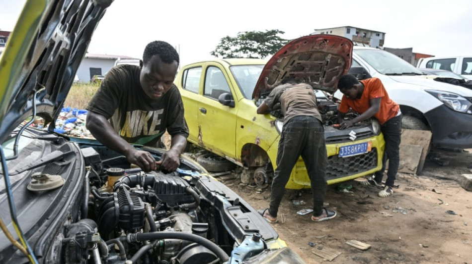 Le travail informel en Afrique, casse-t&ecirc;te pour les Etats, "survie" pour les populations