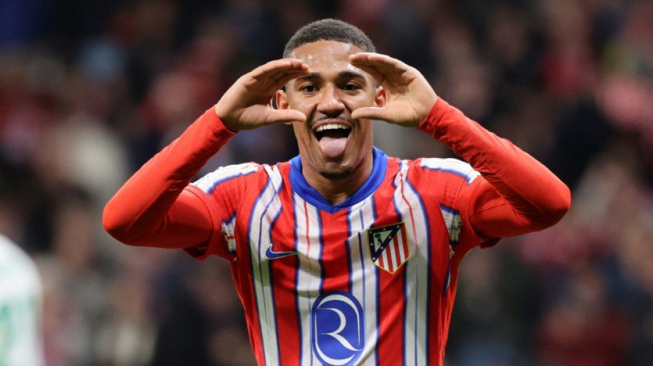 Flamengo anuncia chegada do atacante Samuel Lino