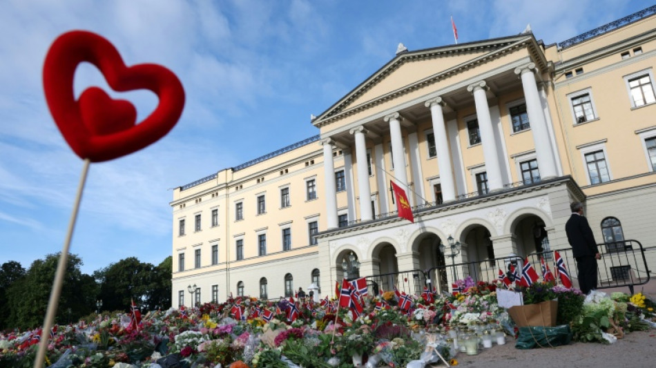 Trauernde k&ouml;nnen sich am Sarg von Norwegens K&ouml;nig Harald V. verabschieden