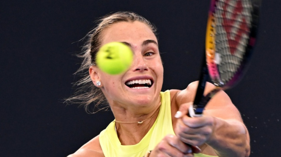 'Battle of the Sexes' rivals have mixed fortunes in Brisbane