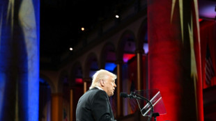 Novas tarifas de Trump entram em vigor e provocam outro dia de queda nas Bolsas