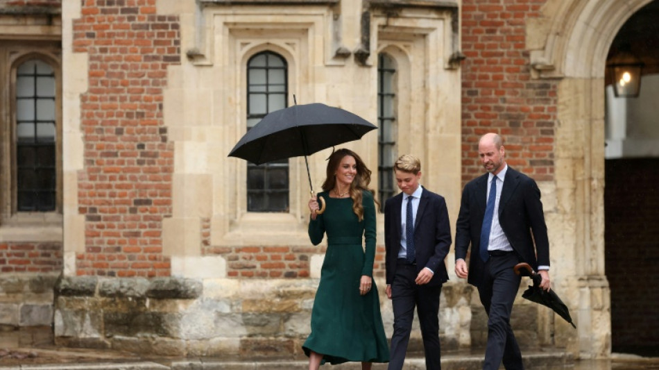 El pr&iacute;ncipe Jorge de Inglaterra comienza sus estudios en el elitista Eton College