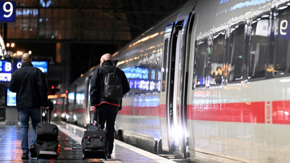 Deutsche Bahn 2023 mit Milliardenverlust und erneut geringerer P&uuml;nktlichkeit