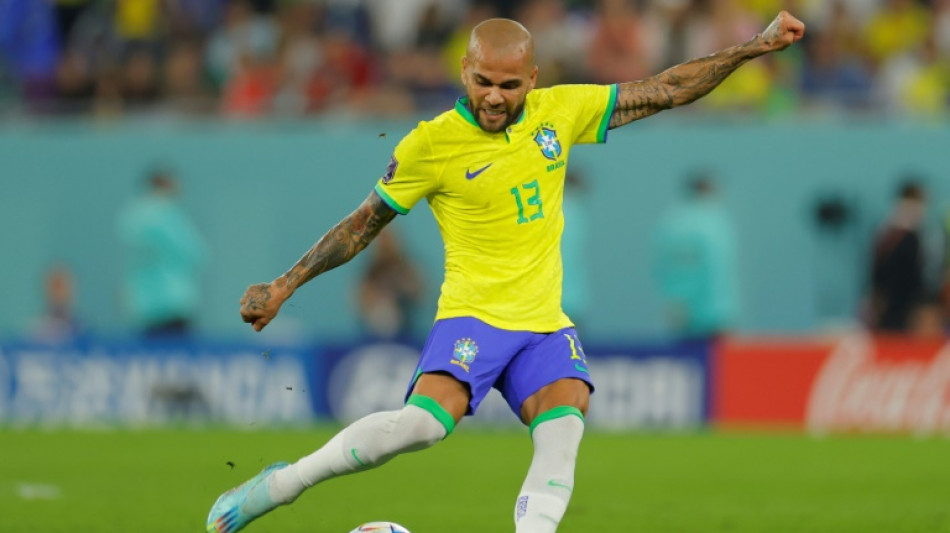 Le footballeur Dani Alves jug&eacute; pour viol &agrave; Barcelone