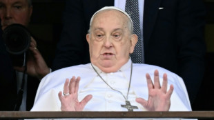 'Obrigado a todos': papa retorna ao Vaticano ap&oacute;s cinco semanas hospitalizado