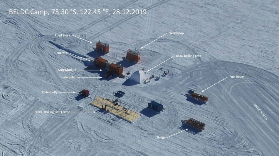 Iniziata in Antartide caccia al ghiaccio pi&ugrave; antico della terra