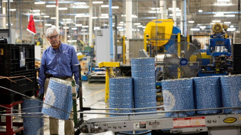 Aux Etats-Unis, une fabrique de bo&icirc;tes en fer-blanc et le "chaos" des droits de douane