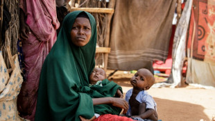 Refugiados somal&iacute;es que huyeron de la sequ&iacute;a y la violencia piden ayuda en Kenia