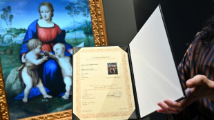 UK gallery offers 'real' masterpieces -- from digital tokens