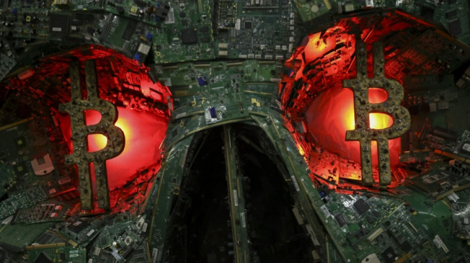 Stocks mostly rise on trade deal optimism