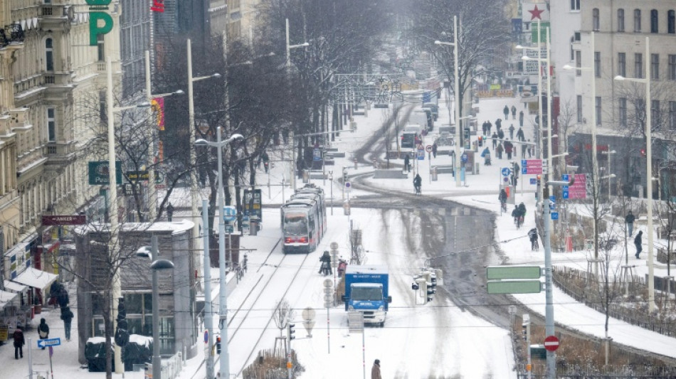 Freezing rain hampers transport in Central Europe