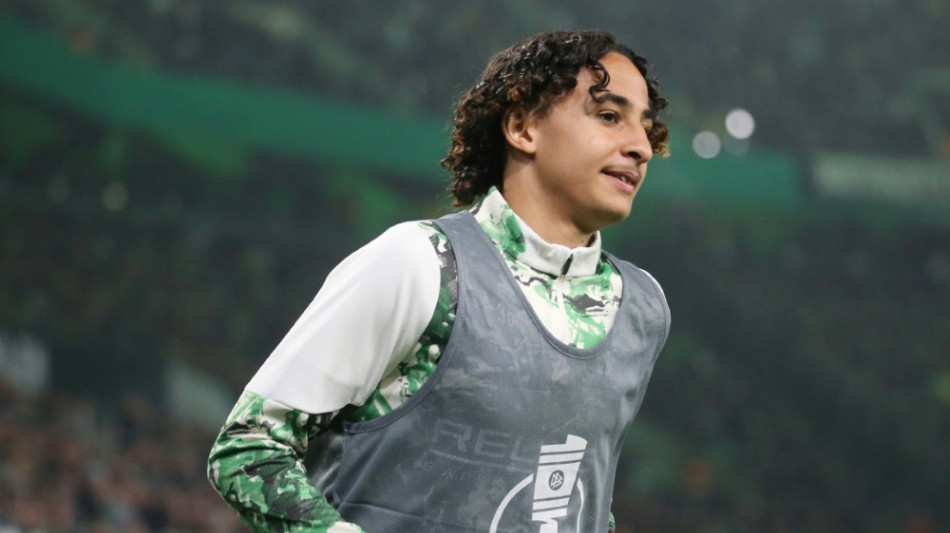 "Wegen Uhrzeit aufpassen": Mohya jüngster Gladbach-Profi