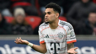 Nine-man Bayern fight to draw at Leverkusen