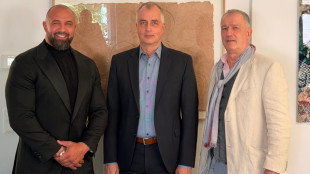 Alex Bodi and Prof. Dr Stefan Haupt agree to collaborate on a legendary art collection in Romania